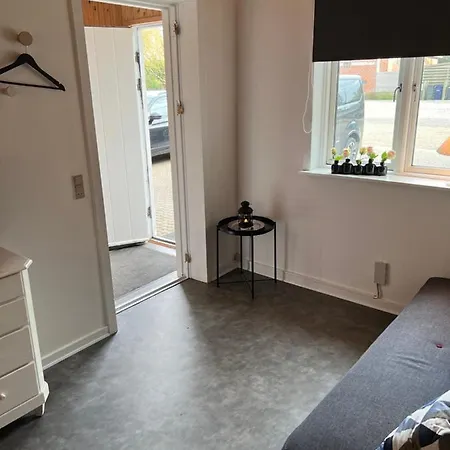 Hyggeligt Lille Anneks Taet Pa شقة *